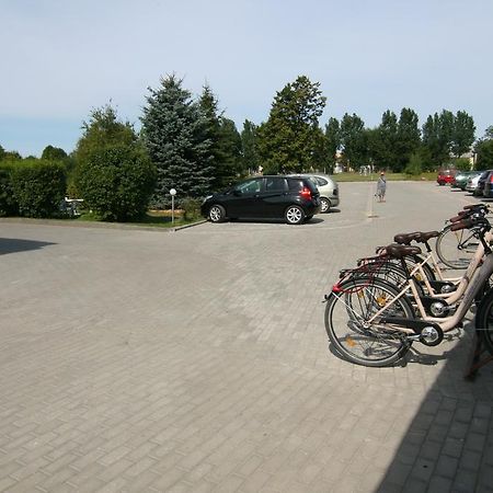 ホテル Sophia Bryza - Centrum Rehabilitacji I Wypoczynku サルビノボ エクステリア 写真